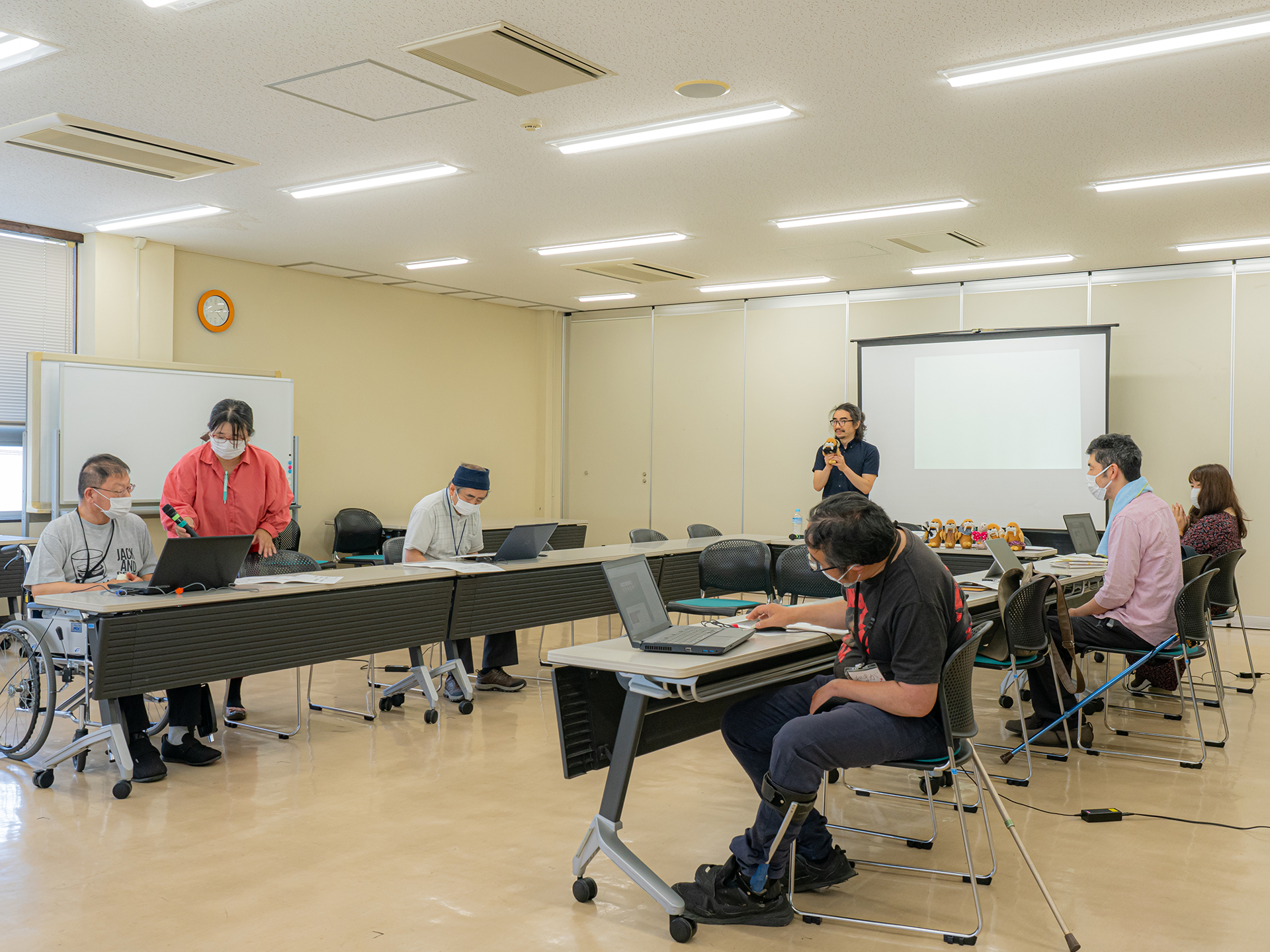 とちぎ高次脳機能障害友の会定例会で考えたことを発表していただいている時の写真