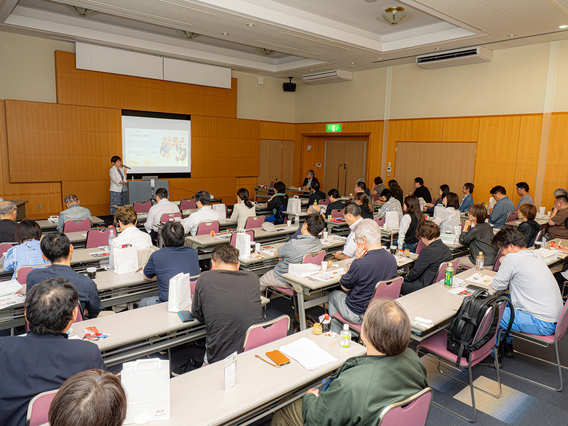 Win Graffiti株式会社箱庭たまご島田社長の講演の様子