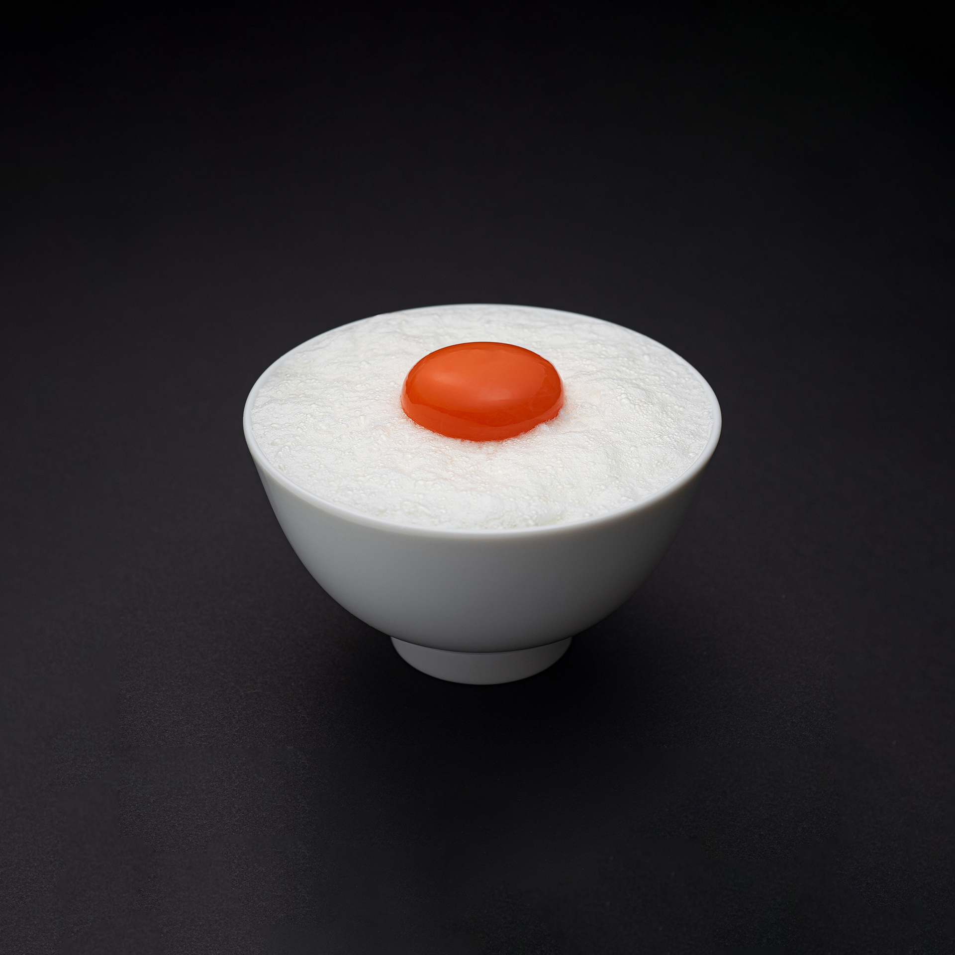柳宗理食器で箱庭茜たまごかけごはん